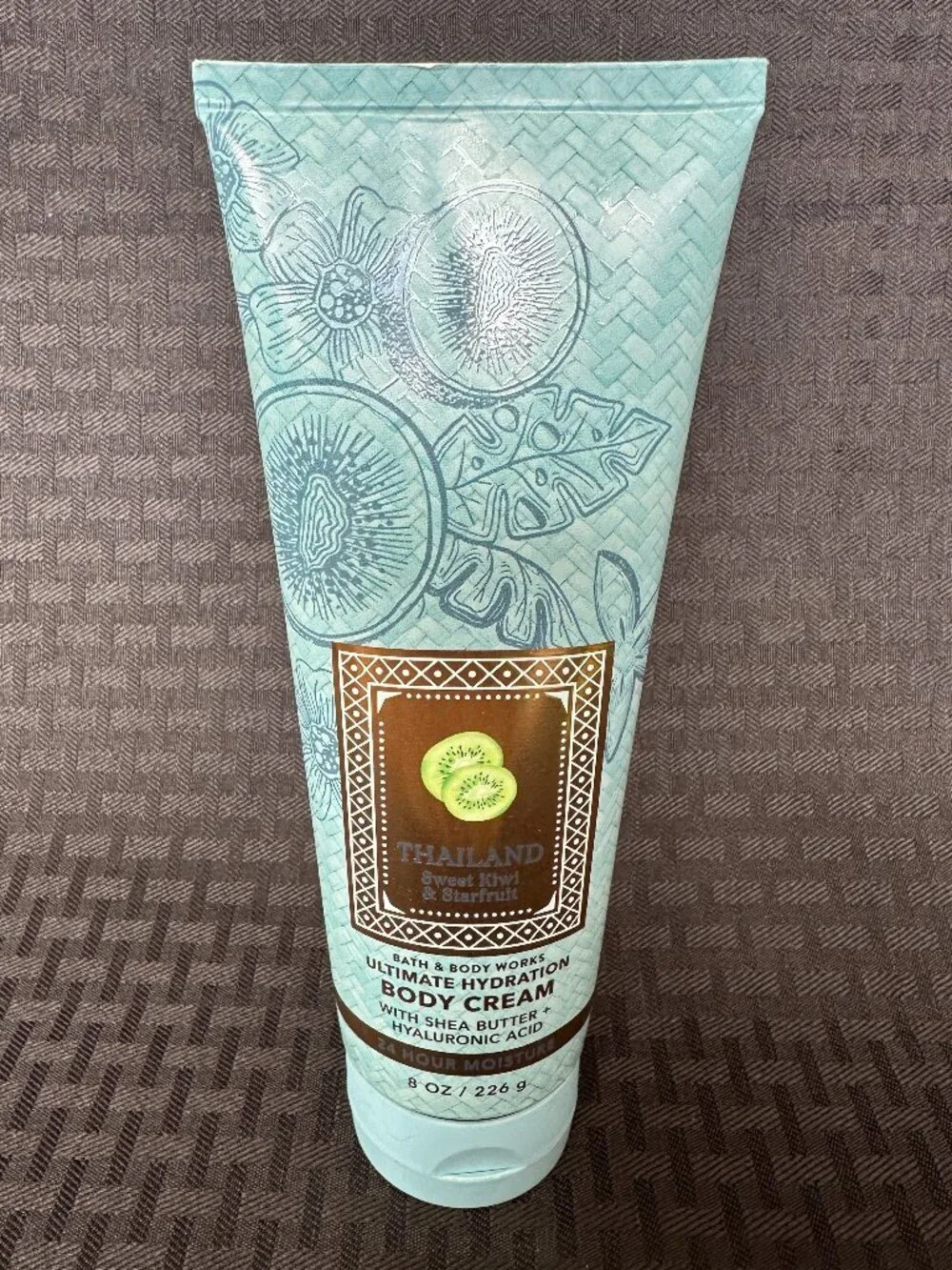 Bath & Body Works Thailand Sweet Kiwi & Starfruit Body Cream 8 oz